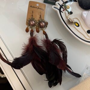 Fashion Jewelry Feather Earrings with Brown and Black Accents